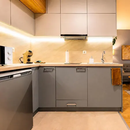 Апартамент Vesta Blue - Modern With Free Parking In